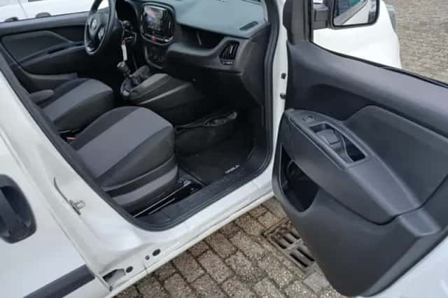 Fiat Doblò Cargo (2022) thumbnail 6