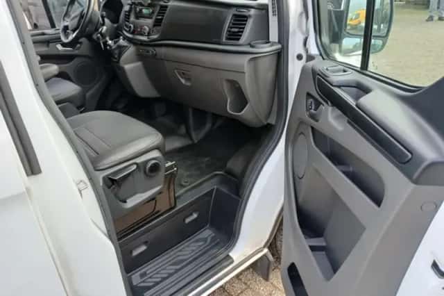 Ford Transit Custom (2020) thumbnail 6