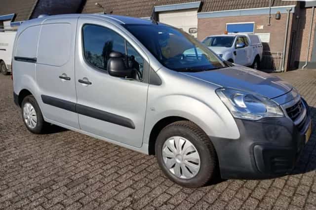 Peugeot Partner (2017) thumbnail 1