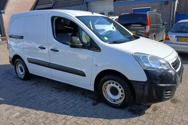 Peugeot Partner (2016) thumbnail 4