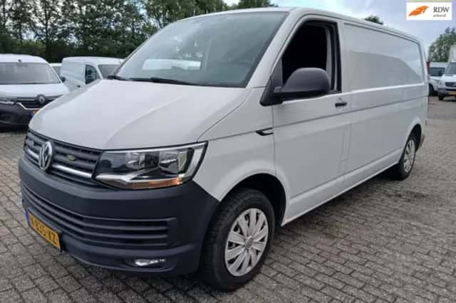 Volkswagen Transporter (2019) thumbnail 1