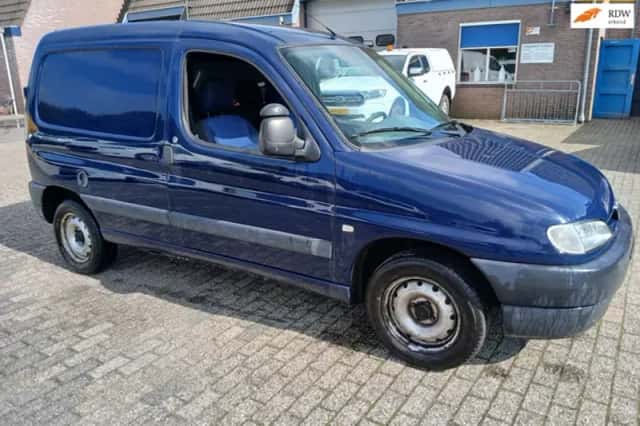 Peugeot Partner (2002) thumbnail 1