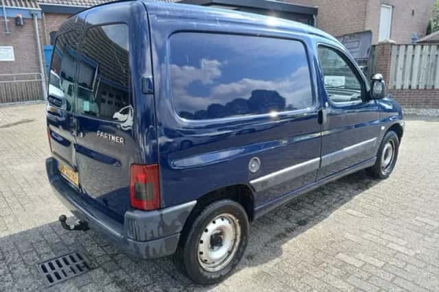 Peugeot Partner (2002) thumbnail 2