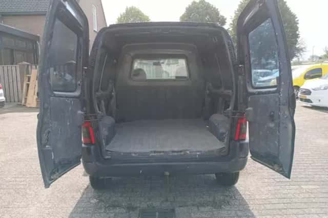 Peugeot Partner (2002) thumbnail 6