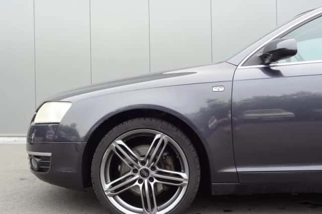 Audi A6 (2004) thumbnail 3