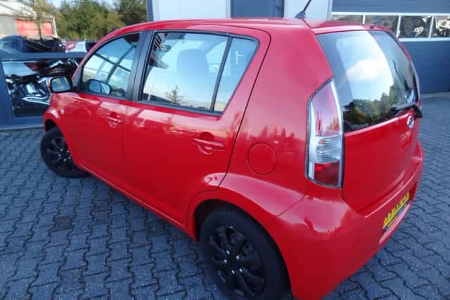 Daihatsu Sirion (2007) thumbnail 5