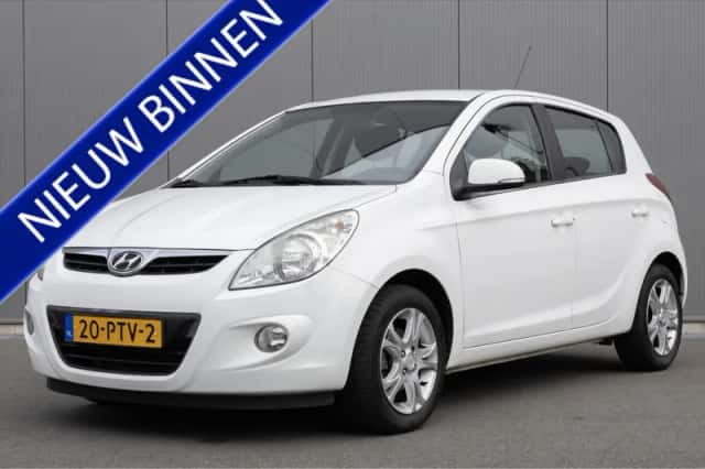 Hyundai i20 (2011) thumbnail 1