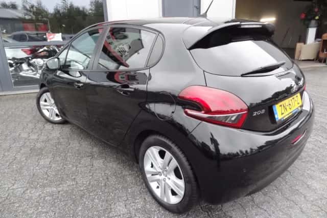 Peugeot 208 (2019) thumbnail 5