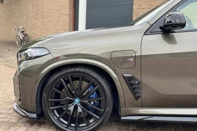 BMW X5 (2023) thumbnail 3