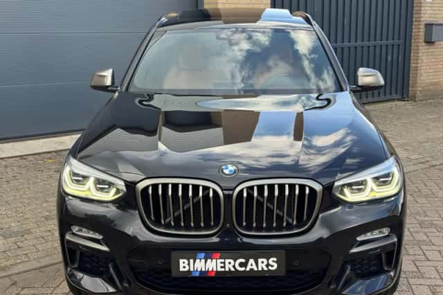 BMW X3 (2018) thumbnail 2