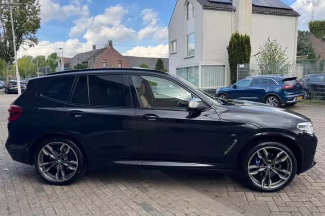 BMW X3 (2018) thumbnail 6