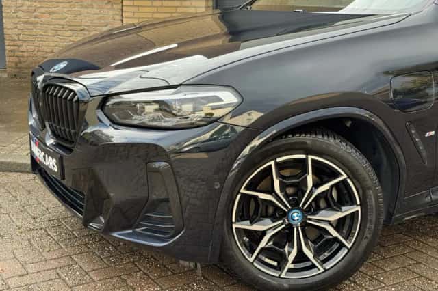 BMW X3 (2022) thumbnail 6