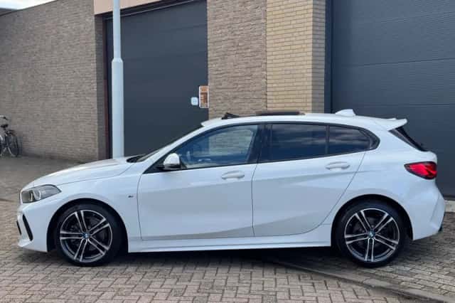 BMW 1-Serie (2022) thumbnail 4