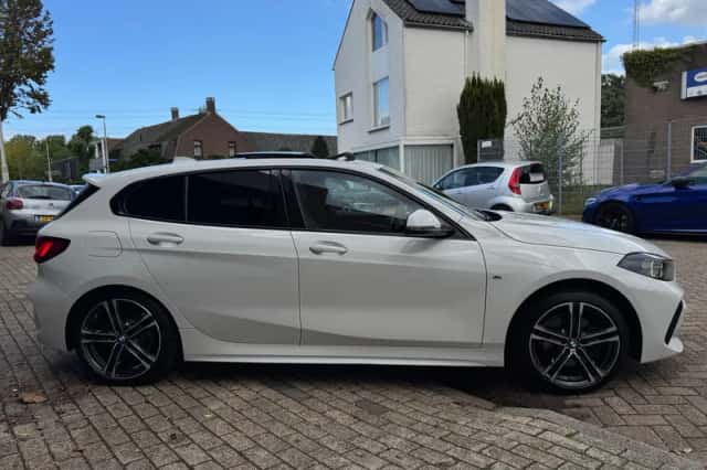 BMW 1-Serie (2022) thumbnail 5