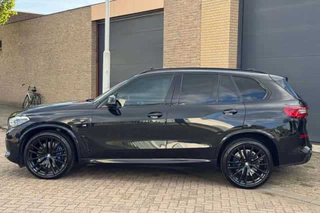 BMW X5 (2019) thumbnail 5
