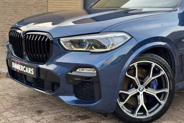 BMW X5 (2020) thumbnail 2