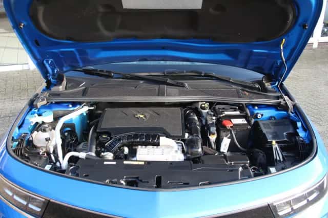 Opel Astra (2022) thumbnail 6