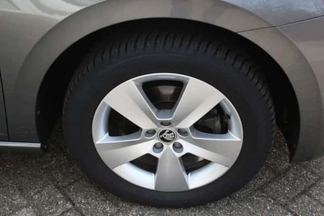 Škoda Scala (2023) thumbnail 3