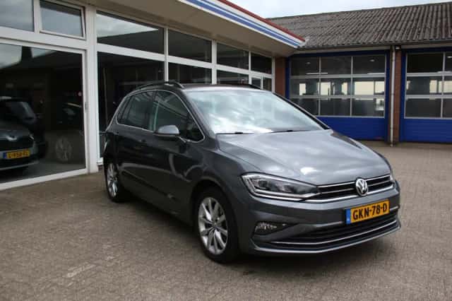 Volkswagen Golf Sportsvan (2018) thumbnail 4