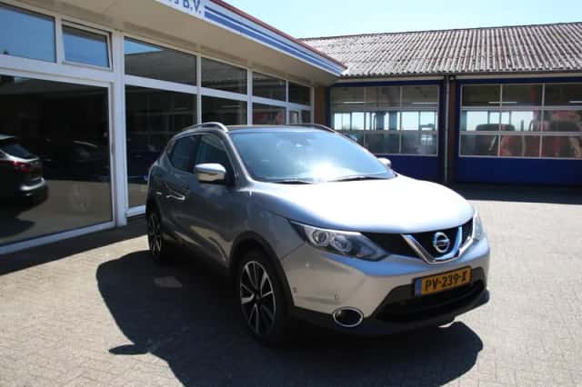 Nissan Qashqai (2017) thumbnail 6