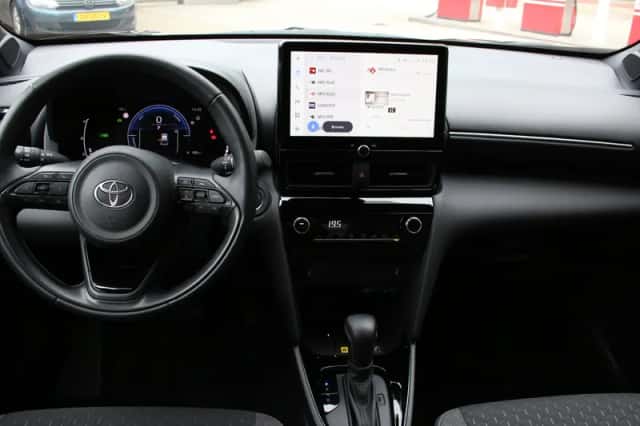 Toyota Yaris Cross (2025) thumbnail 6
