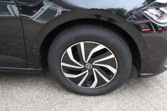 Volkswagen Polo (2023) thumbnail 3
