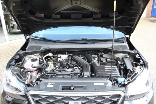 SEAT Arona (2024) thumbnail 6