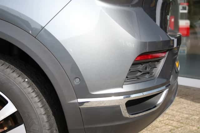 Volkswagen T-Roc (2019) thumbnail 4
