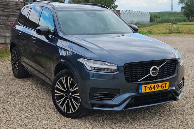 Volvo XC90 (2023) thumbnail 1