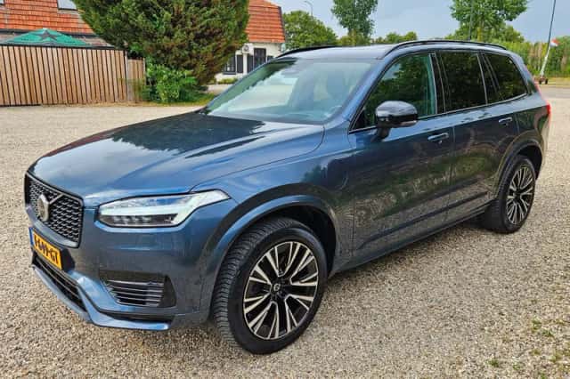 Volvo XC90 (2023) thumbnail 2