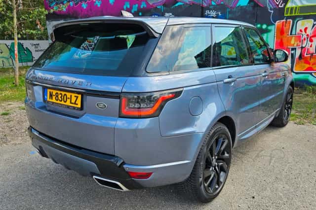 Land Rover Range Rover Sport (2018) thumbnail 3