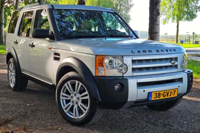 Land Rover Discovery (2005) thumbnail 1
