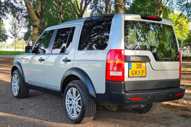Land Rover Discovery (2005) thumbnail 4