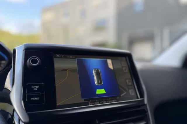 Peugeot 2008 (2013) thumbnail 5