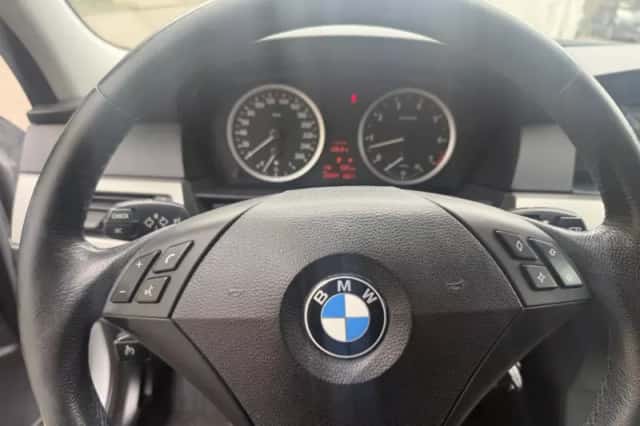 BMW 5-Serie (2006) thumbnail 6