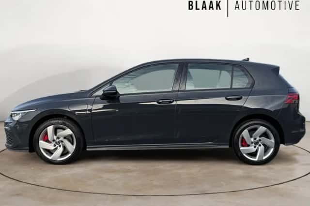 Volkswagen Golf (2022) thumbnail 3