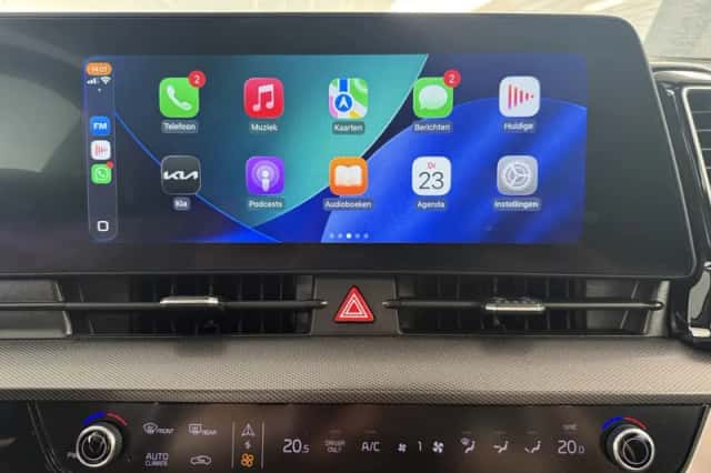 Kia Sportage (2022) thumbnail 2