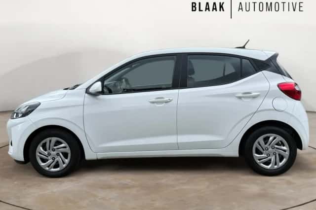 Hyundai i10 (2022) thumbnail 3