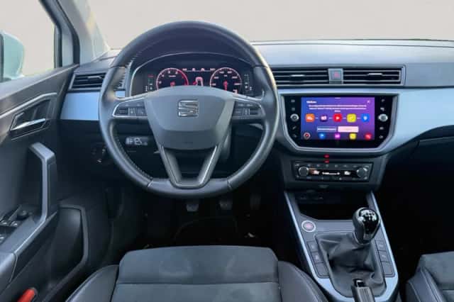 SEAT Arona (2021) thumbnail 3