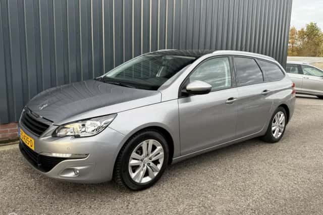 Peugeot 308 (2017) thumbnail 2