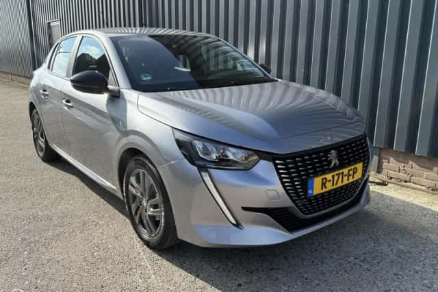 Peugeot 208 (2022) thumbnail 6