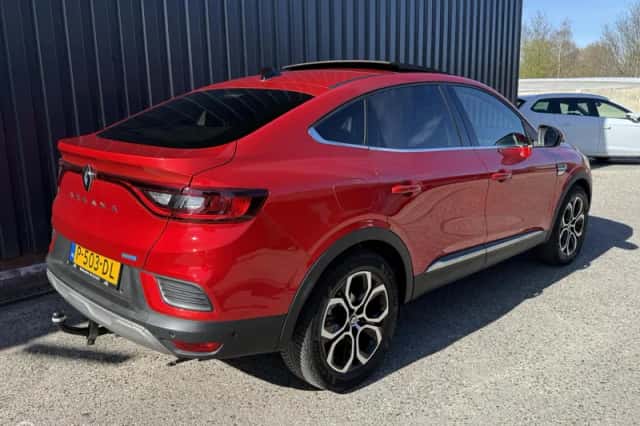 Renault Arkana (2022) thumbnail 4
