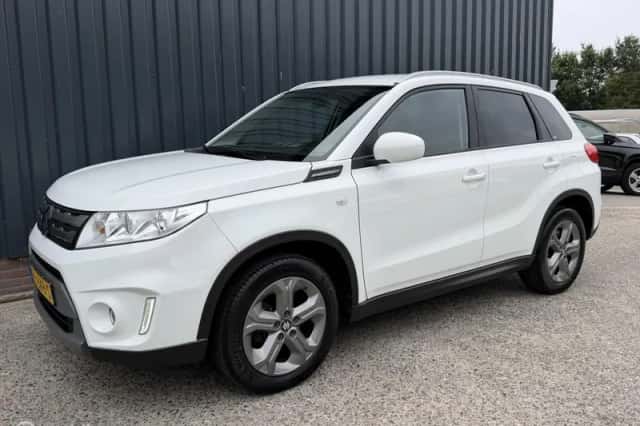 Suzuki Vitara (2018) thumbnail 2