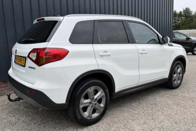 Suzuki Vitara (2018) thumbnail 5