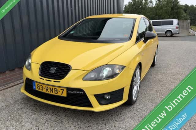 SEAT Leon (2011) thumbnail 1