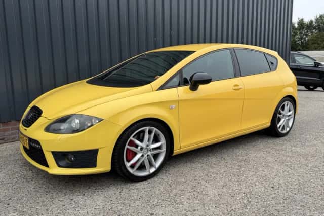 SEAT Leon (2011) thumbnail 2