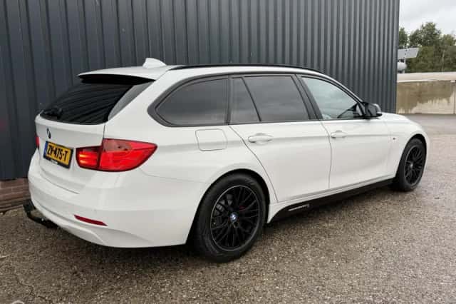 BMW 3-Serie (2013) thumbnail 4