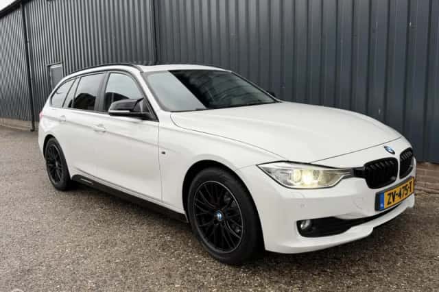 BMW 3-Serie (2013) thumbnail 6
