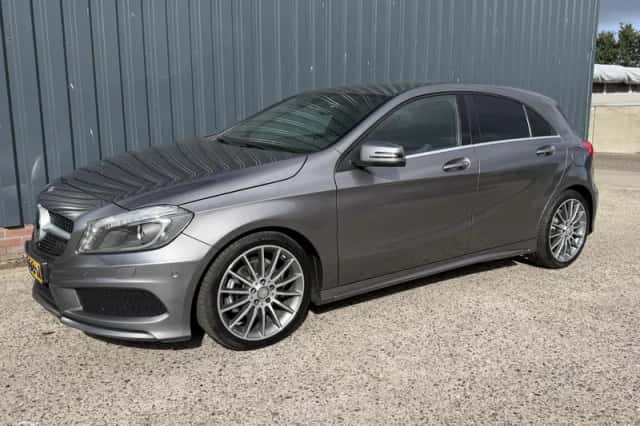 Mercedes-Benz A-Klasse (2015) thumbnail 2