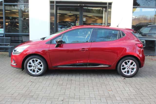 Renault Clio (2019) thumbnail 4